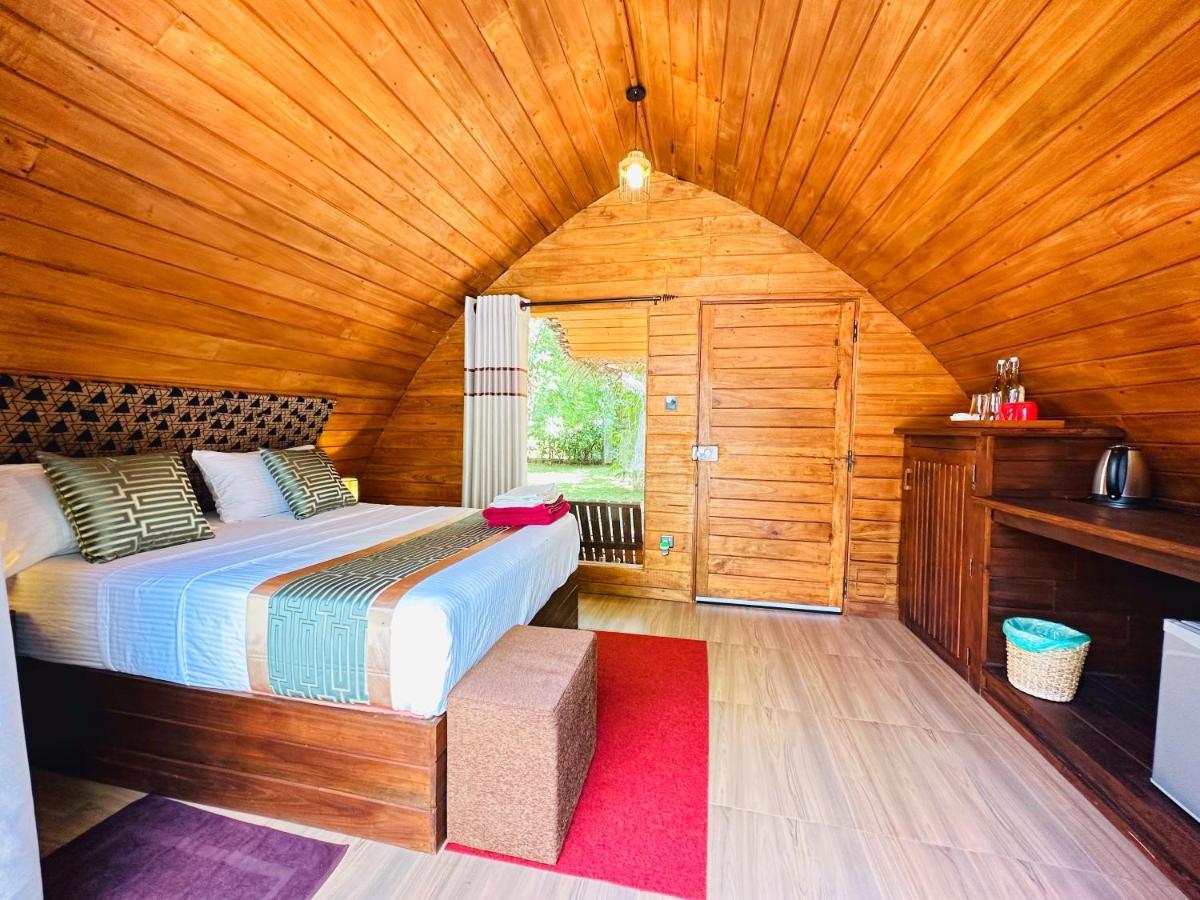 Palmyra Nature Resort Сигирия Екстериор снимка